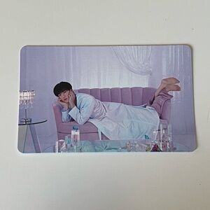 8 BTS Photocards